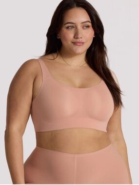 Evelyn & Bobbie Structured Scoop Bra in Himalayan Salt - 3X
